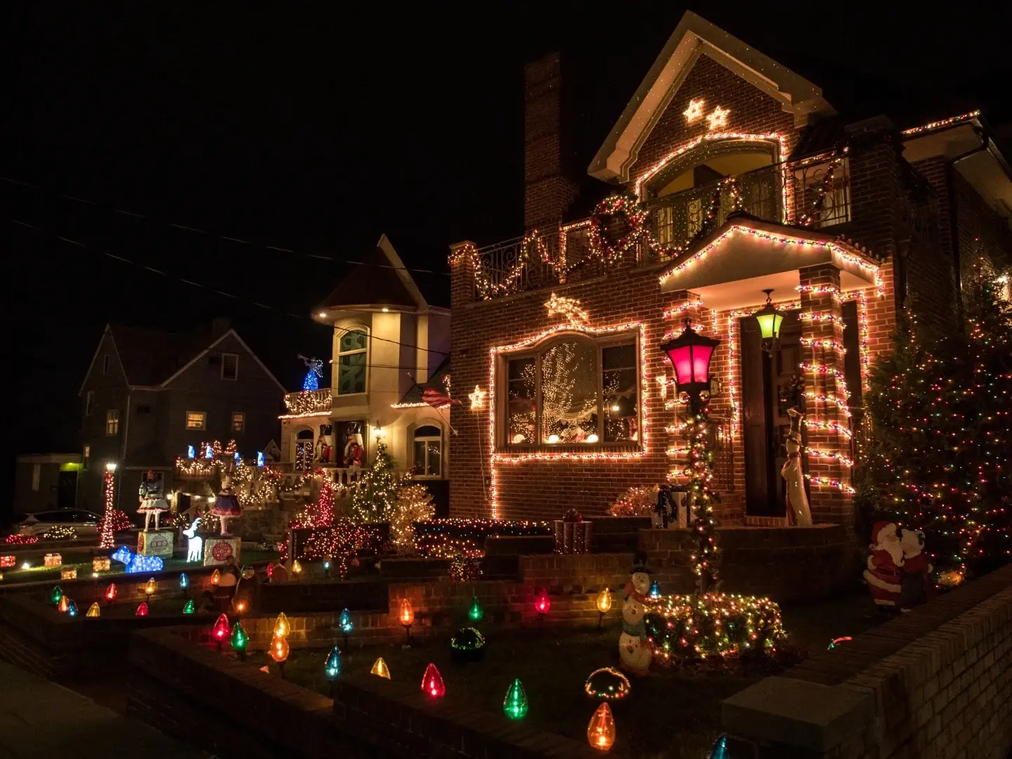 Christmas lights by Walden Window and Pressure Washing in Indianapolis