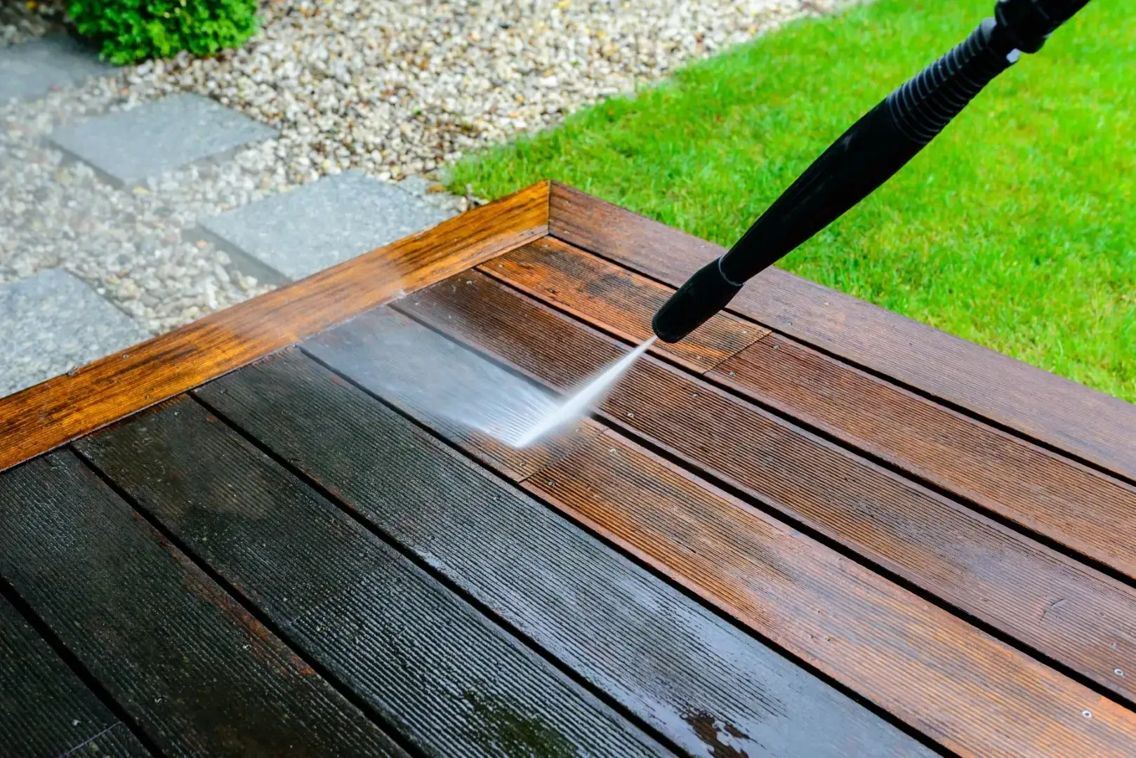Deck and fence cleaning by Walden Window and Pressure Washing in Indianapolis
